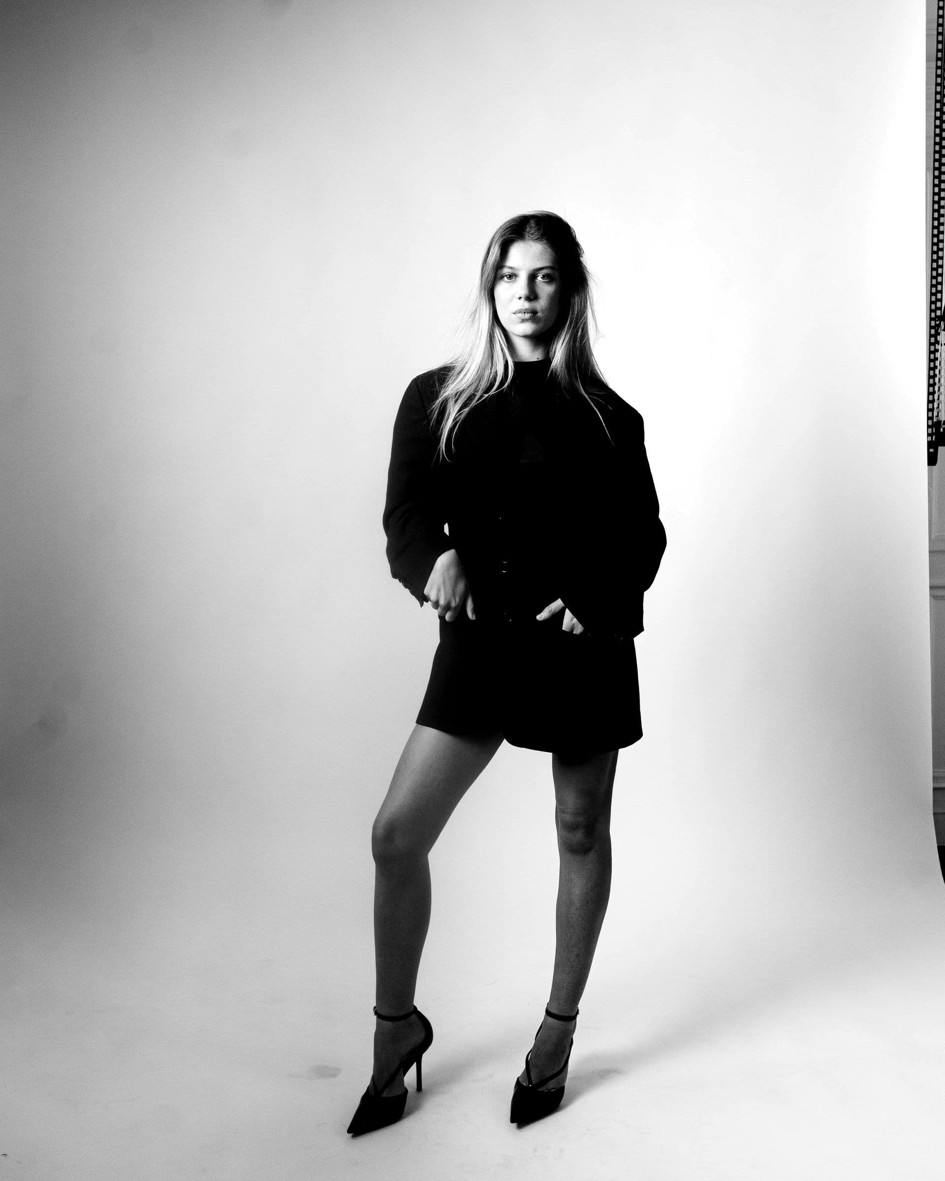 Full-length studio portrait of MYKANA